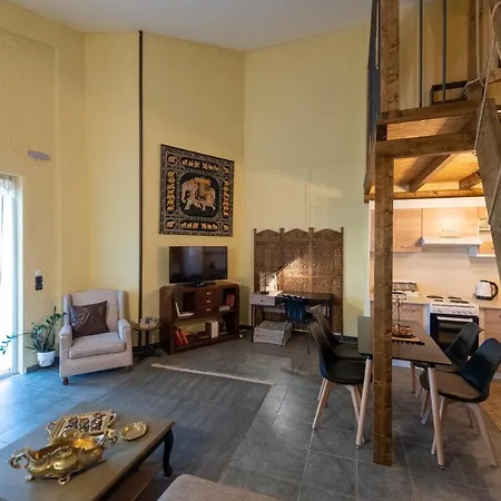 House Artemis Apartment
